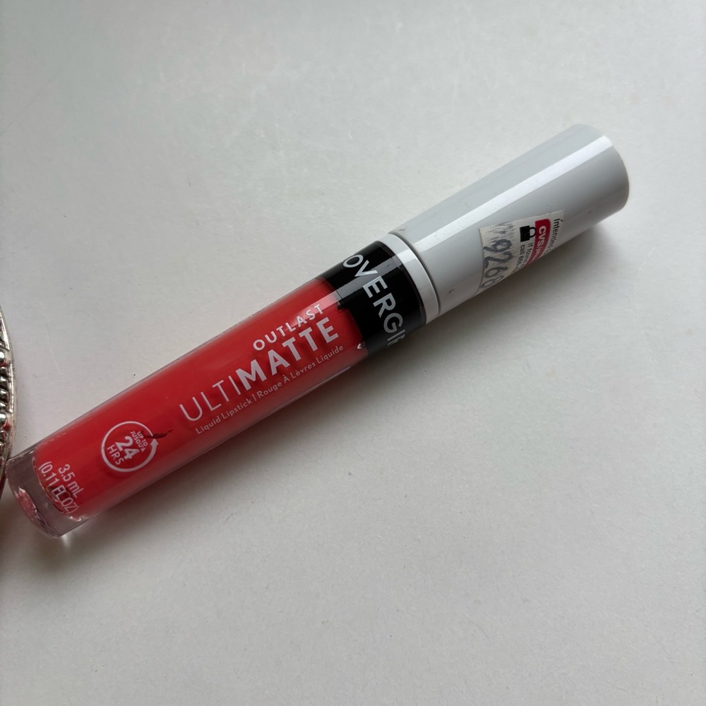 COVERGIRL Outlast UltiMatte Liquid Lipstick